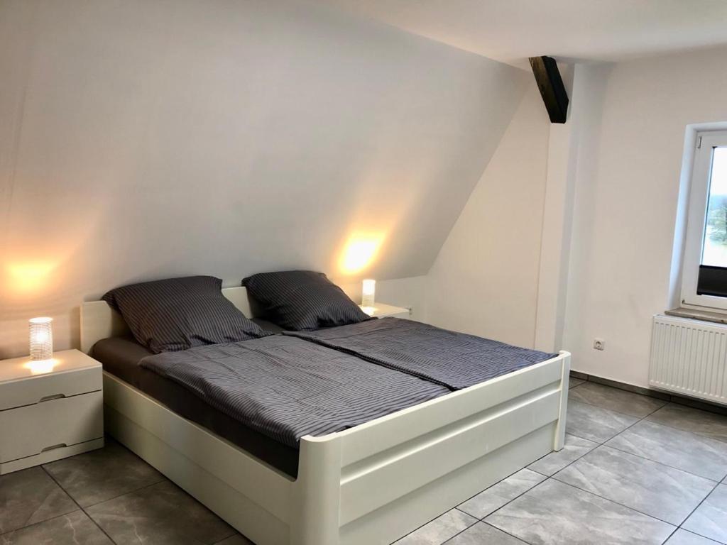 Dachgeschosswohnung Mit Seeblick Ahrensbok Εξωτερικό φωτογραφία
